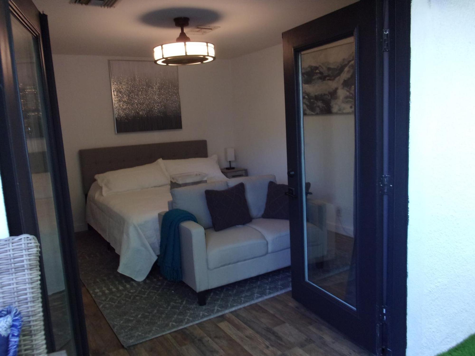 Updated Dwntwn 2Bd Twnhse W/Hot Tub& Private Patio Палм Спринг Екстериор снимка