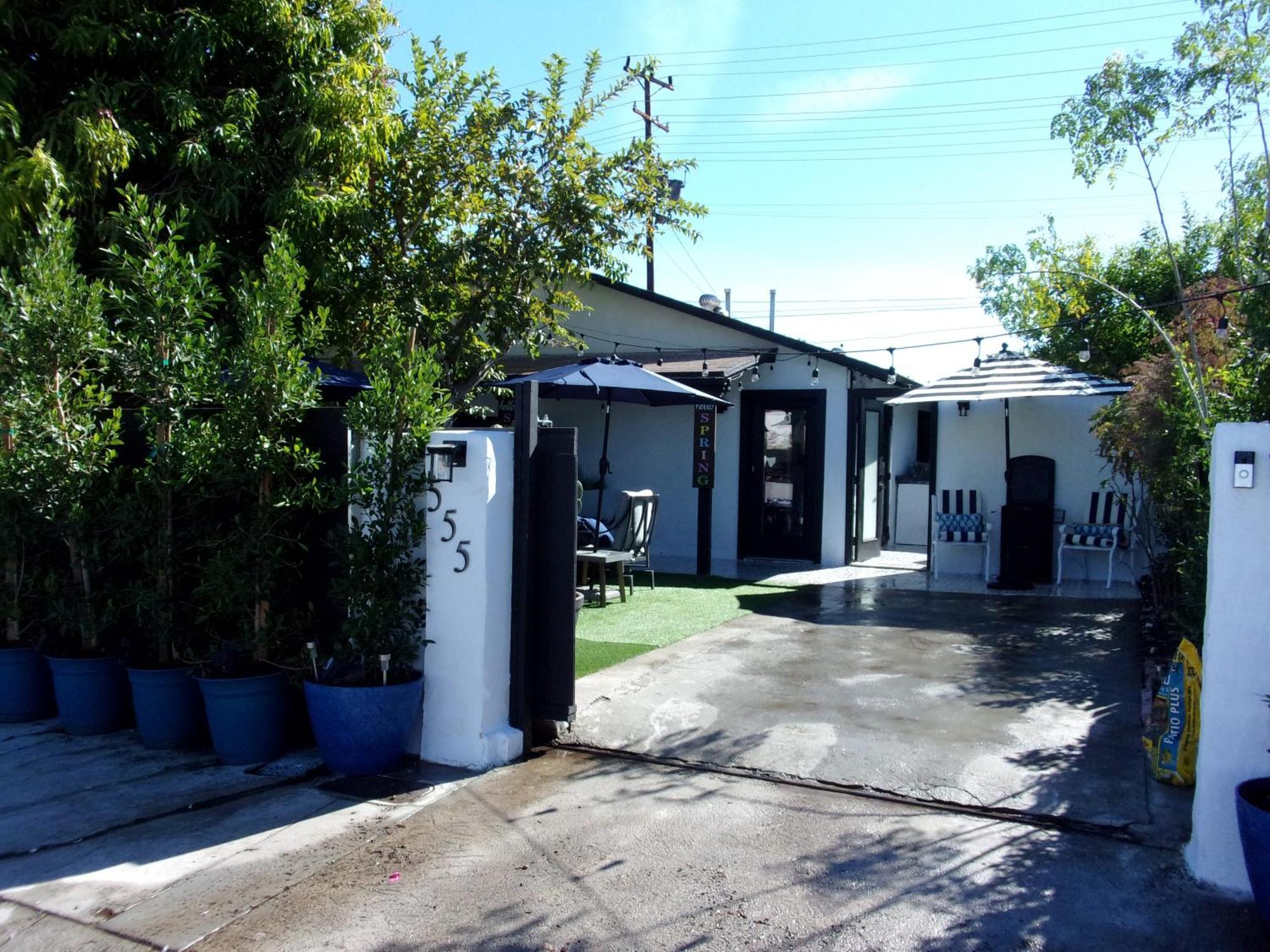 Updated Dwntwn 2Bd Twnhse W/Hot Tub& Private Patio Палм Спринг Екстериор снимка